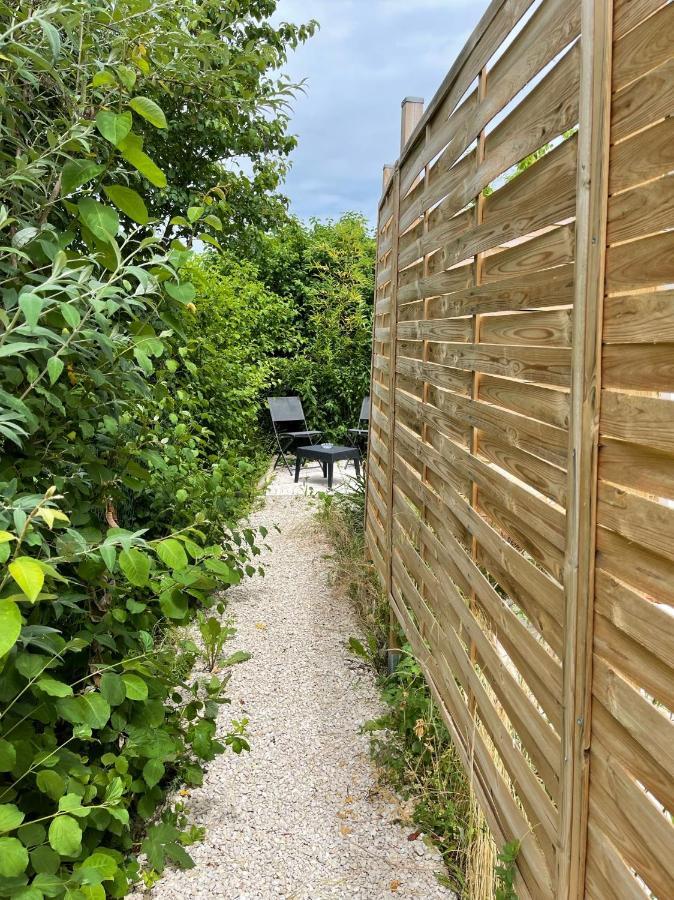 Beau Studio Equipe - Calme Et Confortable Bourg-en-Bresse Exterior photo